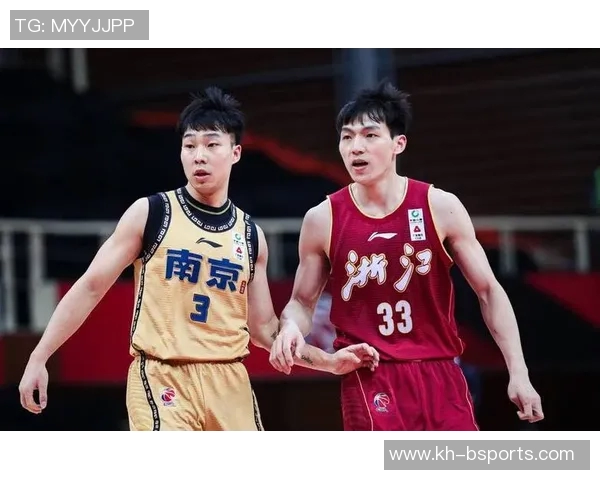 南京足球队在大师赛积分榜上以100分稳居第一名展现强大实力